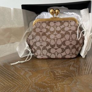 Coach Kisslock Frame Bag 16 In Crystal Signature Jacquard